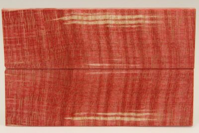 Plaquettes pour la coutellerie, Erable sycomore ondé stabilisé rouge, ref:PESOs51516r