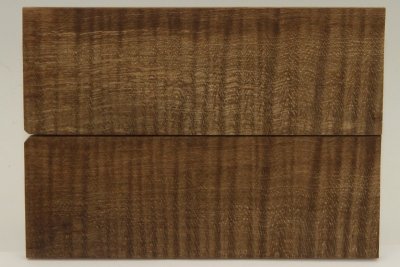 Plaquettes pour la coutellerie, Erable sycomore ondé stabilisé marron, ref:PESOs60542ma