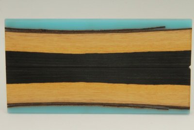 Plaquettes pour la coutellerie, Ebène du Sahel + résine bleue, ref:PREbS60768