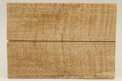 Plaquettes pour la coutellerie, Erable sycomore ondé stabilisé naturel, ref:PESOs61346
