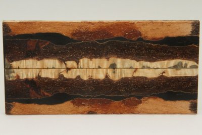 Plaquettes pour la coutellerie, Bouleau madré + résine noire, ref:PRBM62222
