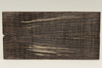 Plaquettes pour la coutellerie, Erable sycomore ondé stabilisé noir, ref:PESOs62444nr