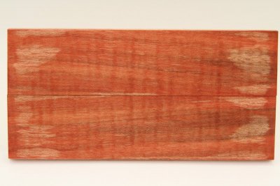 Plaquettes pour la coutellerie, Erable sycomore ondé stabilisé orange, ref:PESOs62447o