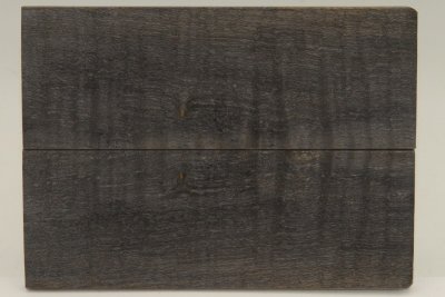 Plaquettes pour la coutellerie, Erable sycomore ondé stabilisé noir, ref:PESOs66470nr
