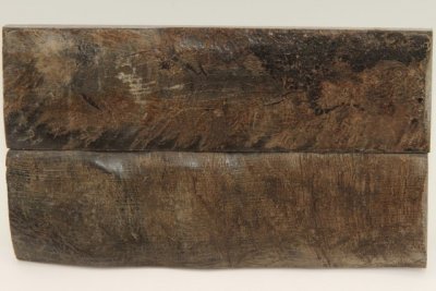 Plaquettes pour la coutellerie, corne de buffle avec croûte, ref:PCrBUF69083