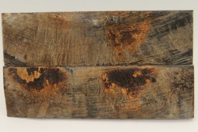 Plaquettes pour la coutellerie, corne de buffle avec croûte, ref:PCrBUF69084