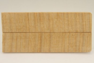 Plaquettes pour la coutellerie, Erable sycomore ondé stabilisé naturel, ref:PESOs69112