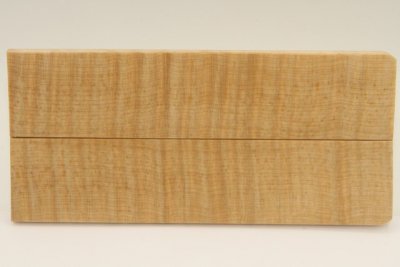 Plaquettes pour la coutellerie, Erable sycomore ondé stabilisé naturel, ref:PESOs69115