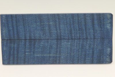 Plaquettes pour la coutellerie, Erable sycomore ondé stabilisé bleu, ref:PESOs69120b