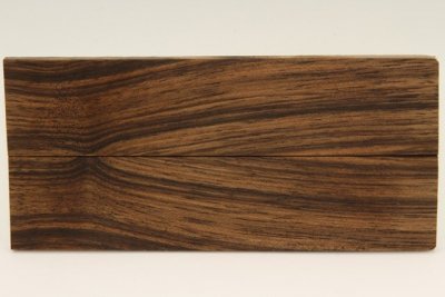 Plaquettes pour la coutellerie, Noyer, ref:PN70076