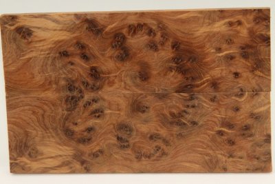 Plaquettes pour la coutellerie, Ronce de Thuya du Maroc, ref:PLpTM70323