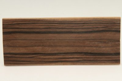 Plaquettes pour la coutellerie, Ebène de Macassar, ref:PEbMac70718