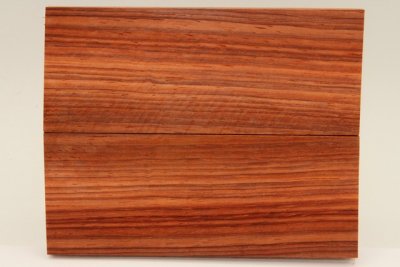 Plaquettes pour la coutellerie, Padouk, ref:PPAD71995