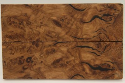 Plaquettes pour la coutellerie, loupe de Ch&ecirc;ne + r&eacute;sine noire, ref:PRLpCH72383