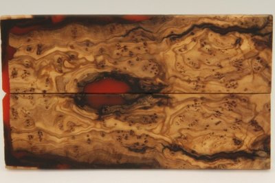 Plaquettes pour la coutellerie, loupe d'Olivier + résine rouge, ref:PRLpO72384