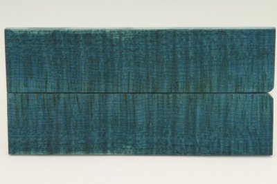 Plaquettes pour la coutellerie, Erable sycomore ond&eacute; stabilis&eacute; bleu, ref:PESOs73061b