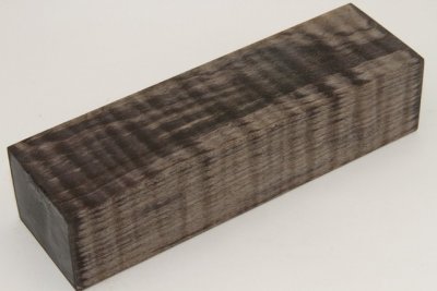 Bloc pour la coutellerie, Erable sycomore ond&eacute; stabilis&eacute; noir, ref:BESOs73884nr