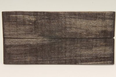 Plaquettes pour la coutellerie, Erable sycomore ond&eacute; stabilis&eacute; noir, ref:PESOs73879nr