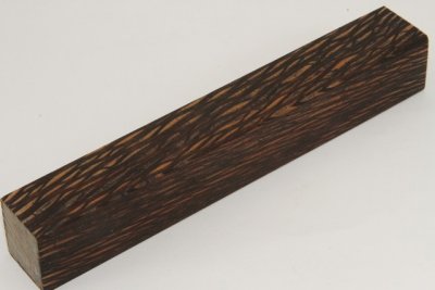 Carrelet &agrave; stylo, Louro Fa&iuml;a stabilis&eacute; noir, ref:SLFs73898nr