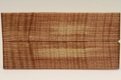 Plaquettes pour la coutellerie, Erable sycomore ond&eacute; stabilis&eacute; marron, ref:PESOs73953ma