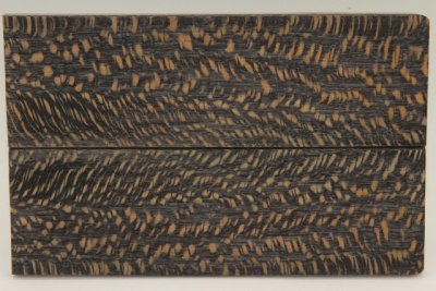 Plaquettes pour la coutellerie, Platane stabilis&eacute; noir, ref:PPLs74736nr