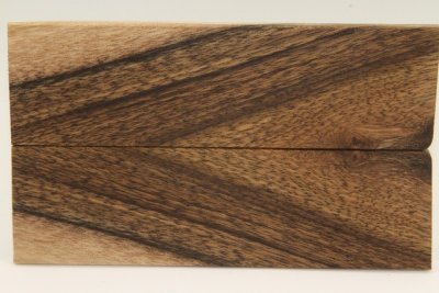 Plaquettes pour la coutellerie, Noyer, ref:PN75013