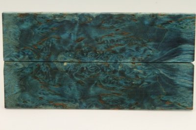 Plaquettes pour la coutellerie, Bouleau de Car&eacute;lie stabilis&eacute; bleu, ref:PBMs75123b