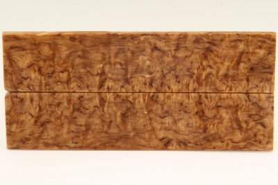 Plaquettes pour la coutellerie, Bouleau de Car&eacute;lie stabilis&eacute; naturel, ref:PBMs75609na