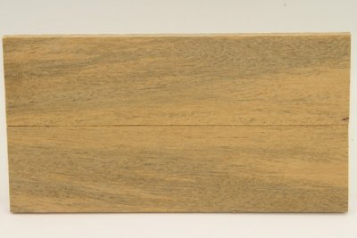 Plaquettes pour la coutellerie, Eb&egrave;ne blanc du Laos, ref:PEbBlc75923