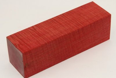 Bloc pour la coutellerie, Erable sycomore ond&eacute; stabilis&eacute; rouge, ref:BESOs76034r