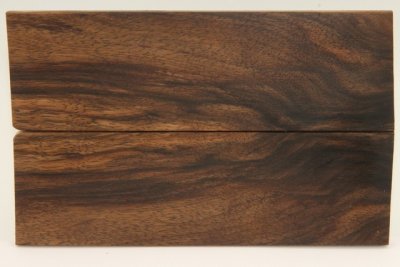 Plaquettes pour la coutellerie, Noyer, ref:PN76170