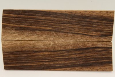 Plaquettes pour la coutellerie, Noyer, ref:PN76172