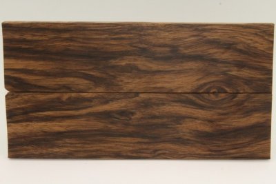Plaquettes pour la coutellerie, Noyer, ref:PN76176