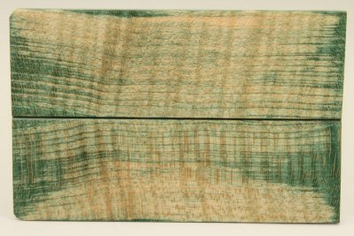 Plaquettes pour la coutellerie, Erable sycomore ondé stabilisé vert, ref:PESOs43414ve