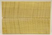 Plaquettes pour la coutellerie, Erable sycomore ondé stabilisé jaune, ref:PESOs44425j